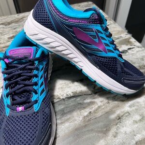 Beautiful Brooks Women’s shoes